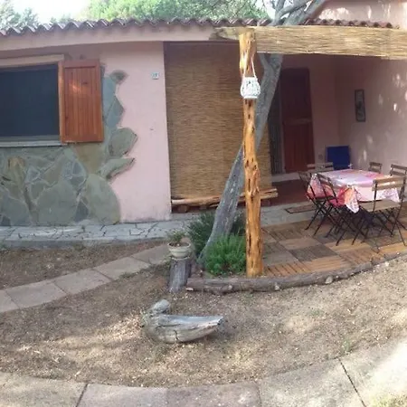 - Villini Maestrale/libeccio/aquarius Tatil Evi Rena Majore