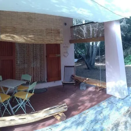 - Villini Maestrale/libeccio/aquarius Tatil Evi *
