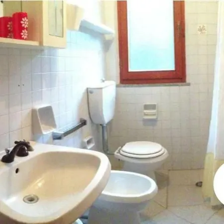 - Villini Maestrale/libeccio/aquarius Tatil Evi *